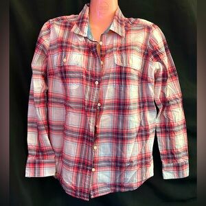 St John’s Bay Women’s Petite Large Plaid Button Down Lightweight Shirt